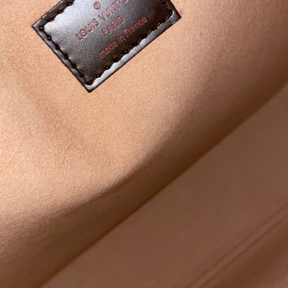Authentic Louis Vuitton Kensington - Picture 2 of 11